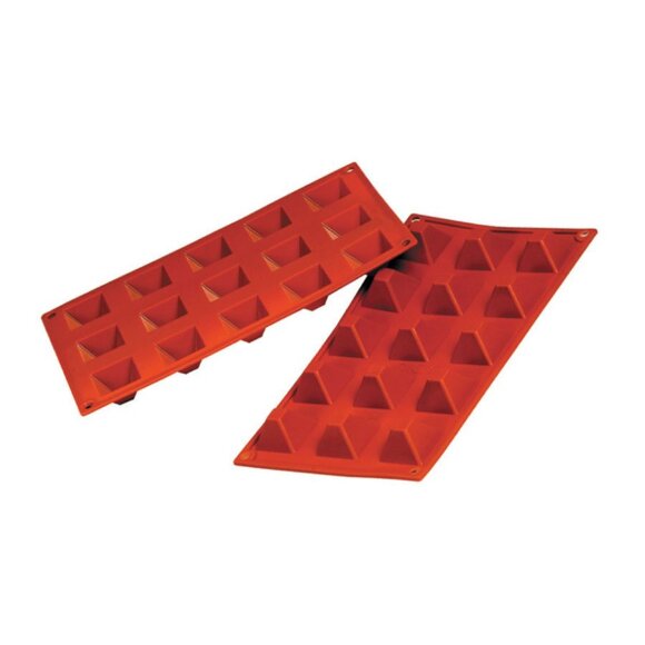 Форма силиконовая  "Пирамида" 6 ячеек 71*71 мм, h 40 мм (30*17,5 см), RIC - 81200410